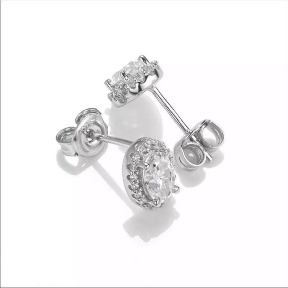 2ct 18K white gold oval halo Diamond stud earrings - Picture 4 of 6